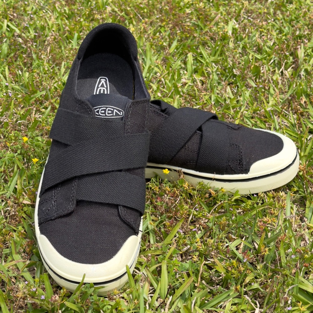 Keen Elsa  Gore Slip On Sneakers Black Canvas Cross Strap  Shoes Women's 8